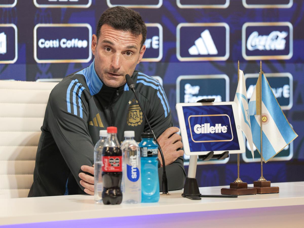 VIDEO | La duda de Scaloni: ¿Messi arranca como titular o en el banco?