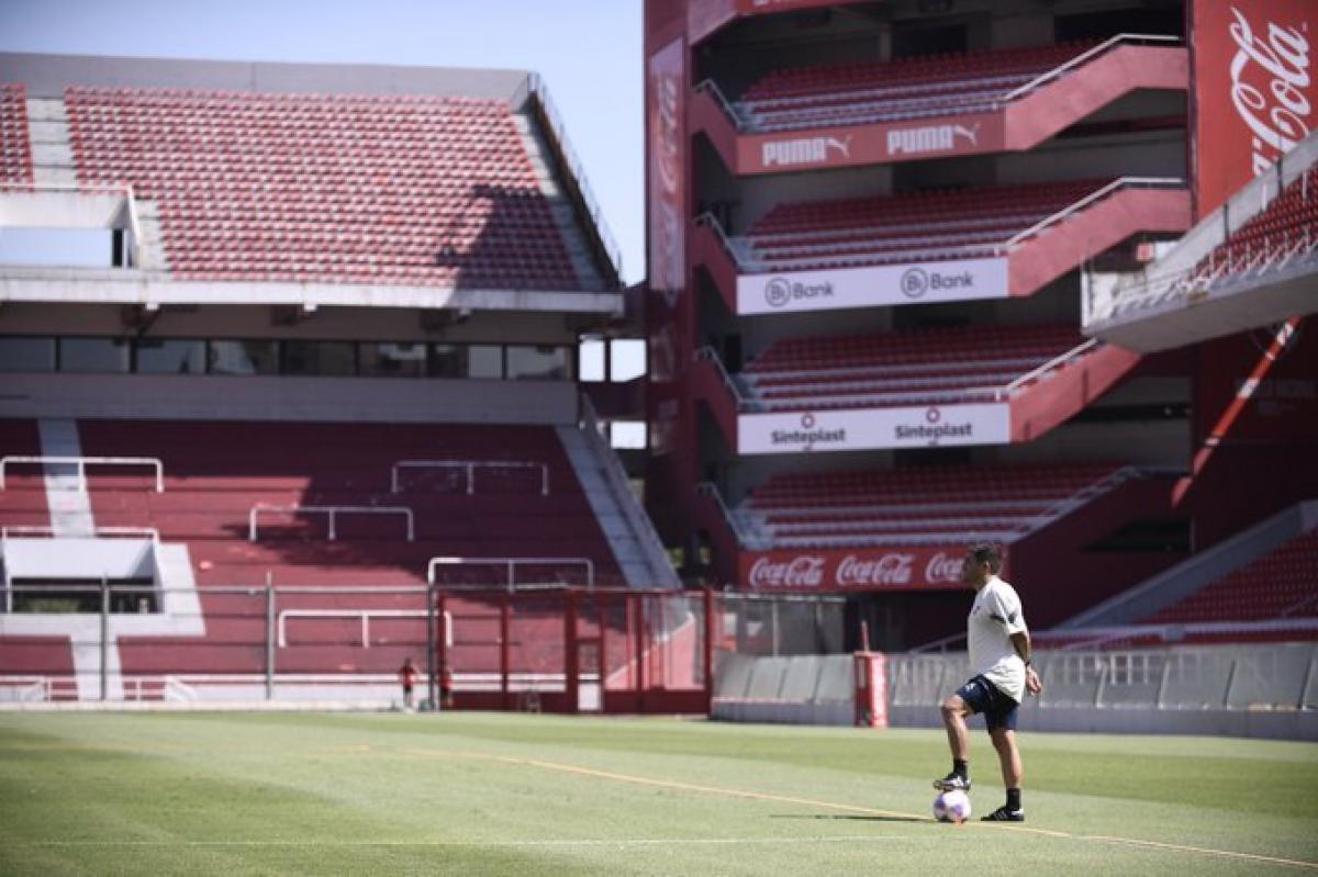 Con la vuelta de Barreto, se va armando el equipo del "Rojo" para recibir a Defensa