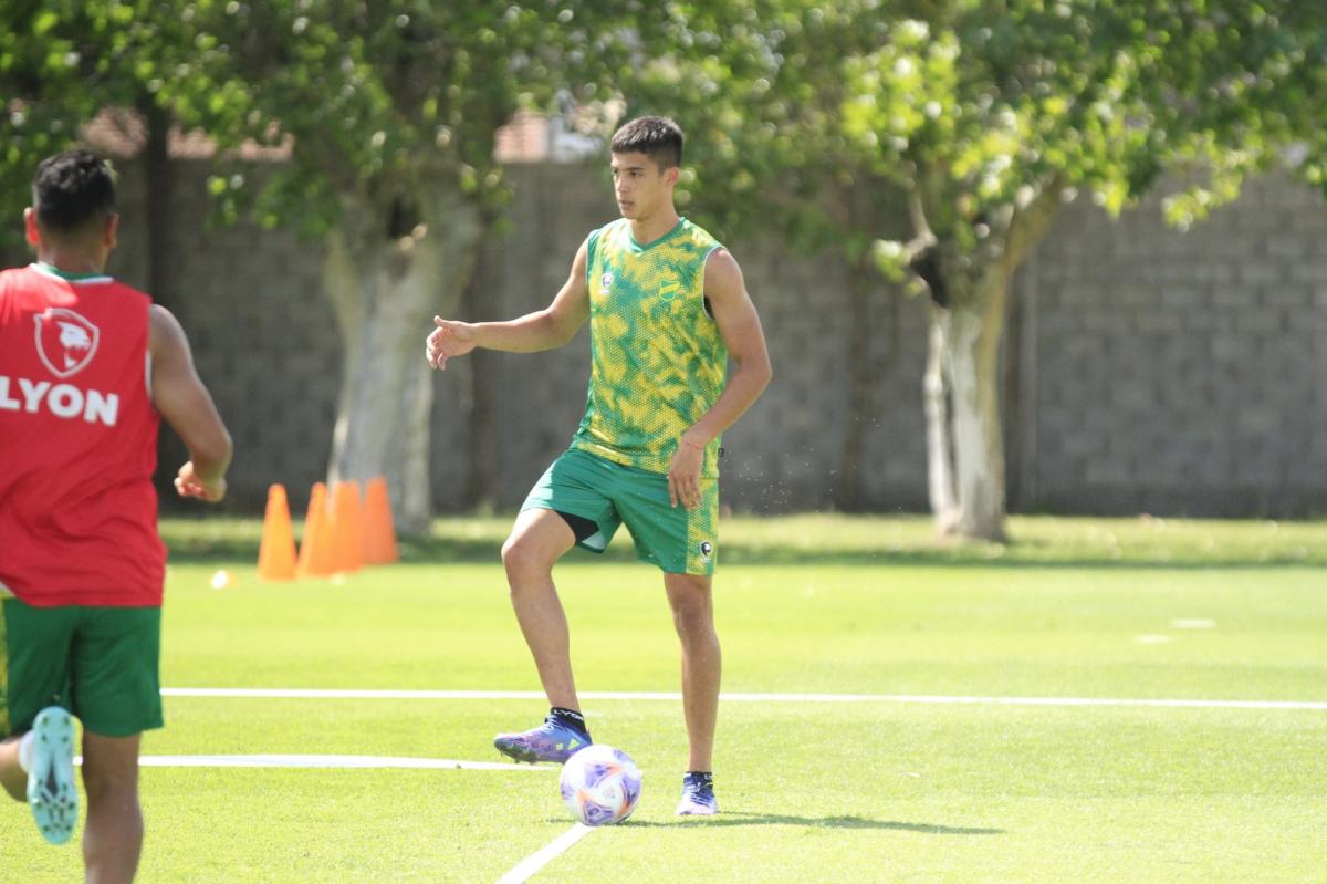 Julian Malatini ya se sumó a los entrenamientos del "Halcón". 