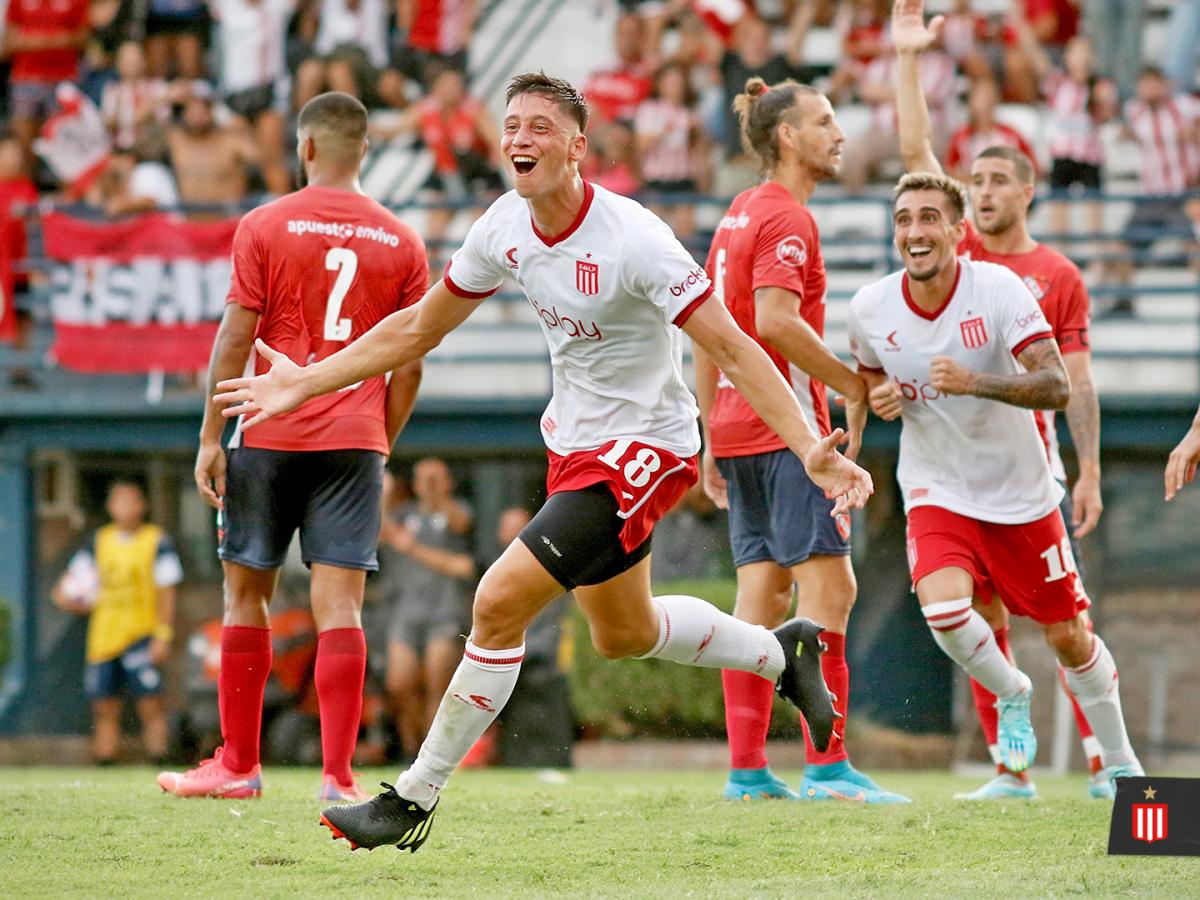 Estudiantes marcó claras diferencias con Independiente de Chilvilcoy y avanzó en la Copa Argentina