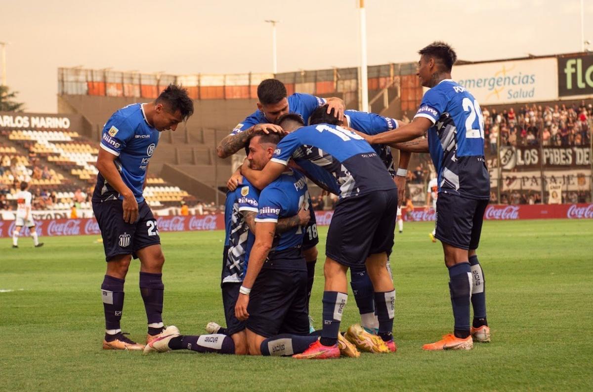 Talleres goleó a Platense y es puntero de la Liga Profesional 2023 junto a Lanús y San Lorenzo