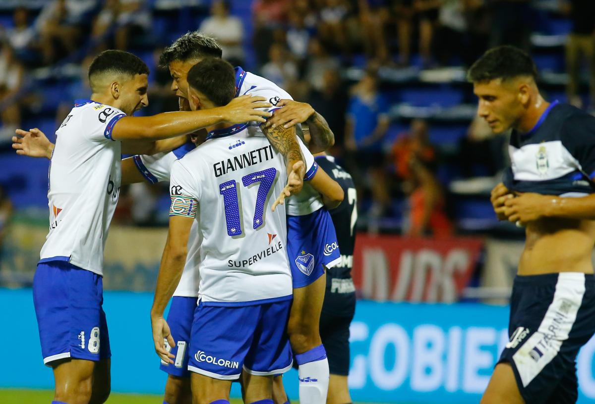 Vélez le ganó con claridad a Gimnasia de La Plata y empezó con el pie derecho la Liga Profesional 2023