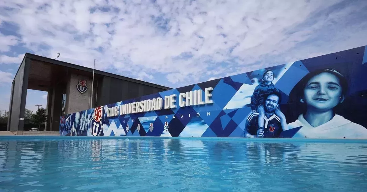 La U. de Chile se solildariza con la Conmebol y bardea a Independiente por "incitar al odio"