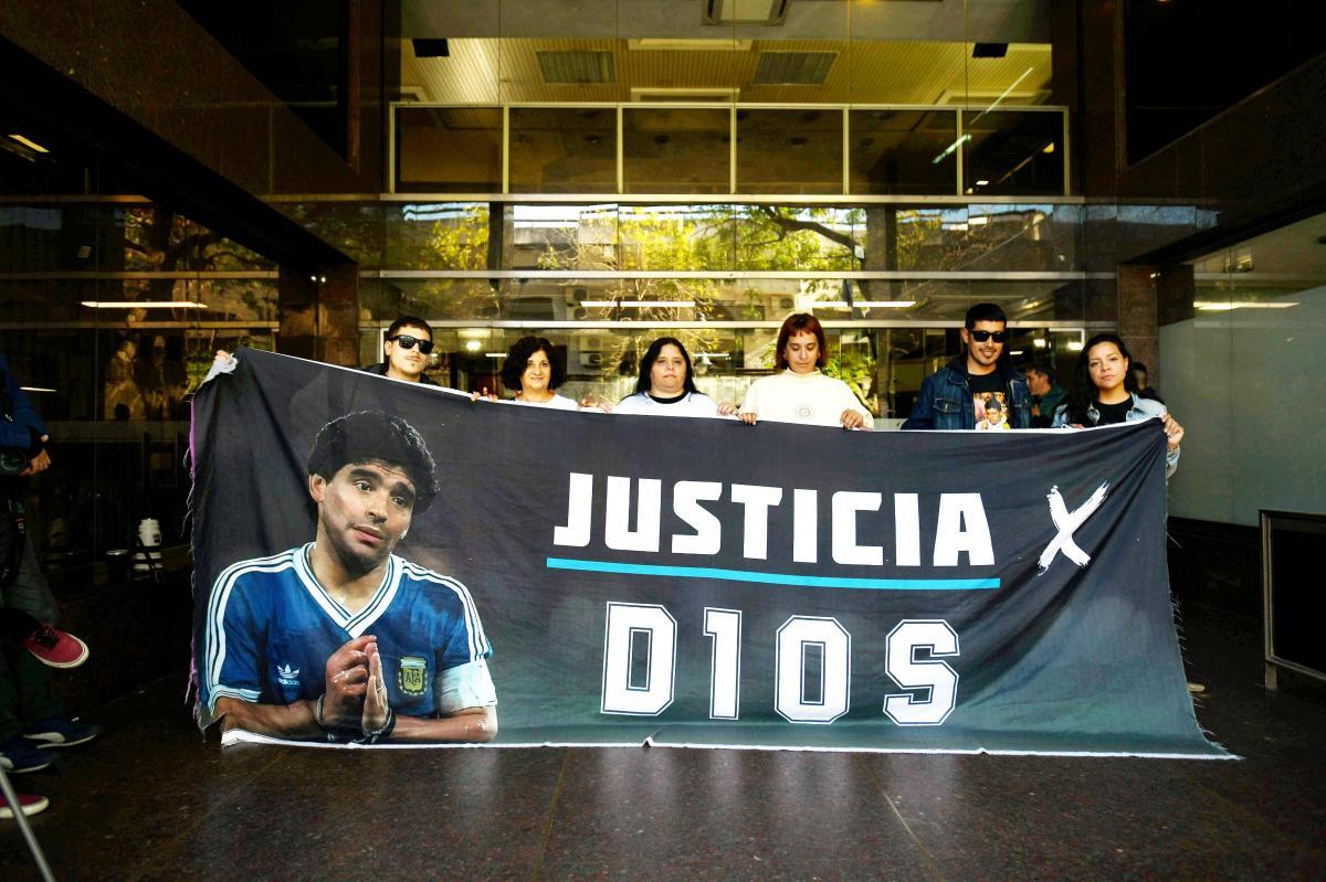 Declaran la nulidad del juicio por la muerte de Diego Maradona