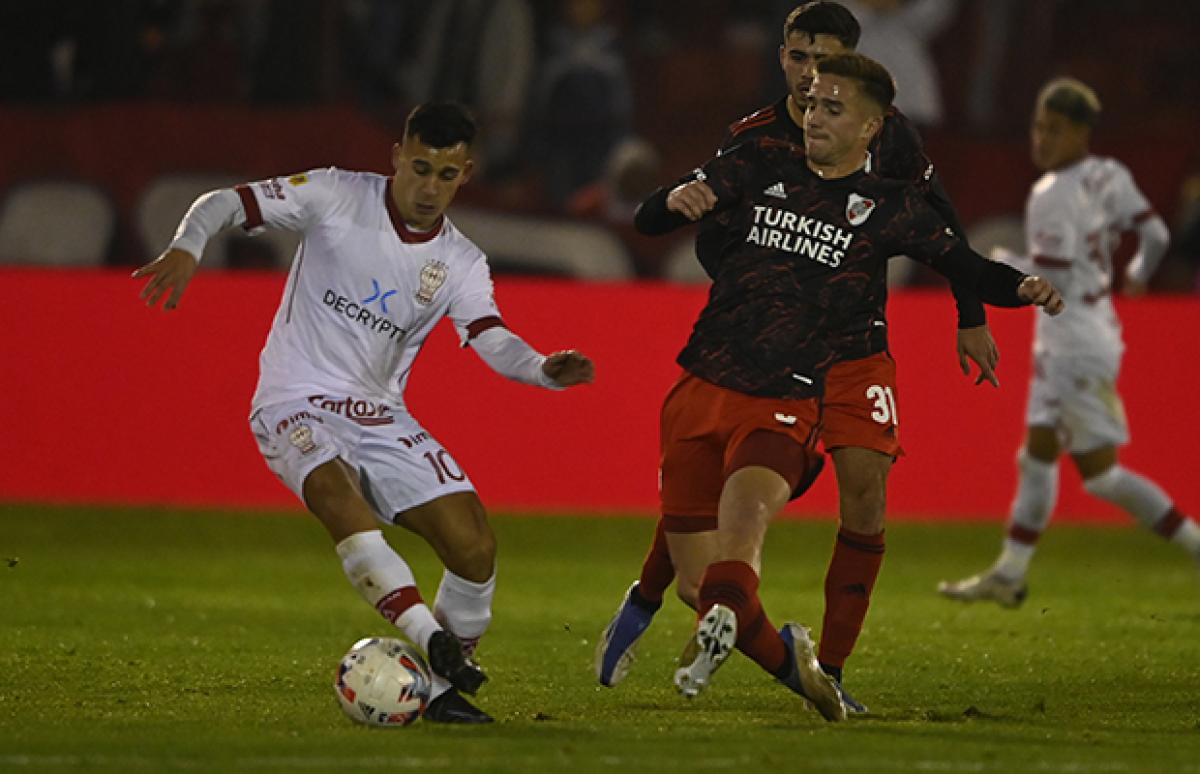 Huracán y River, mano a mano en el Duco.