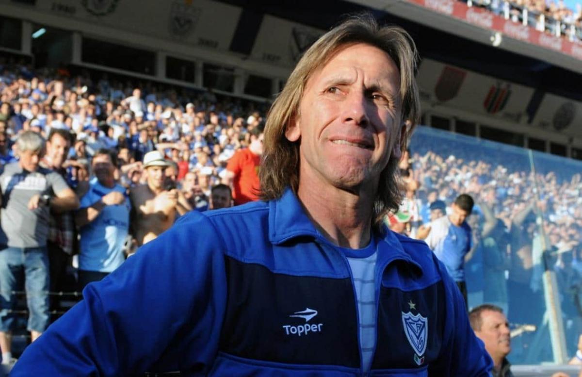 Gareca cerca de ser el DT de Vélez: qué falta para que firme su contrato