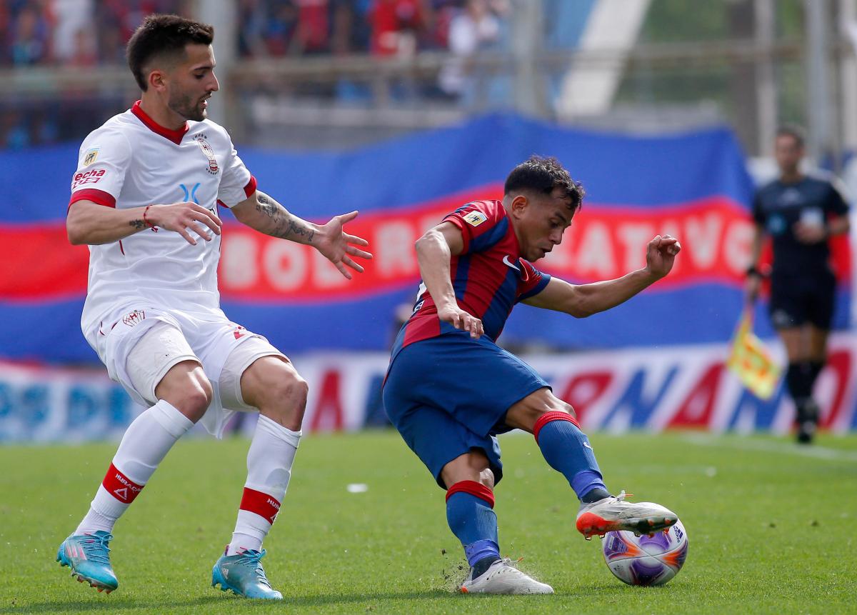 San Lorenzo y Huracán empataron en un partido intenso, con goles, empujones y un par de polémicas en la Liga Profesional 2023