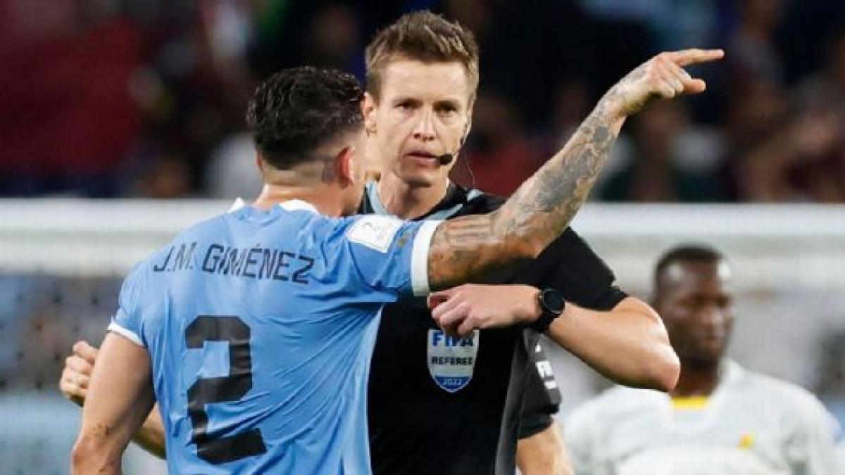 Podrían darle una dura sanción a Josema Giménez por agredir a un oficial de FIFA