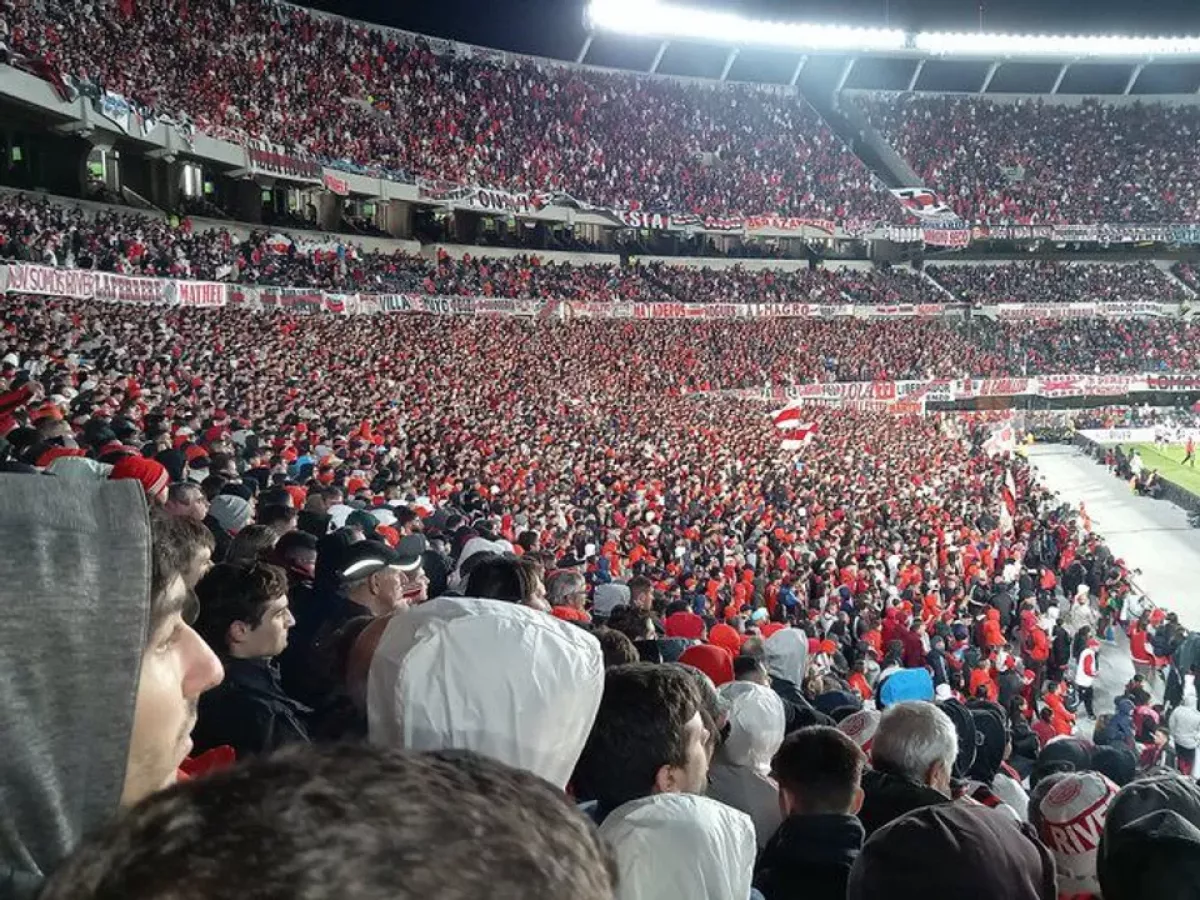 La serie River - Colo Colo no tendrá hinchas visitantes