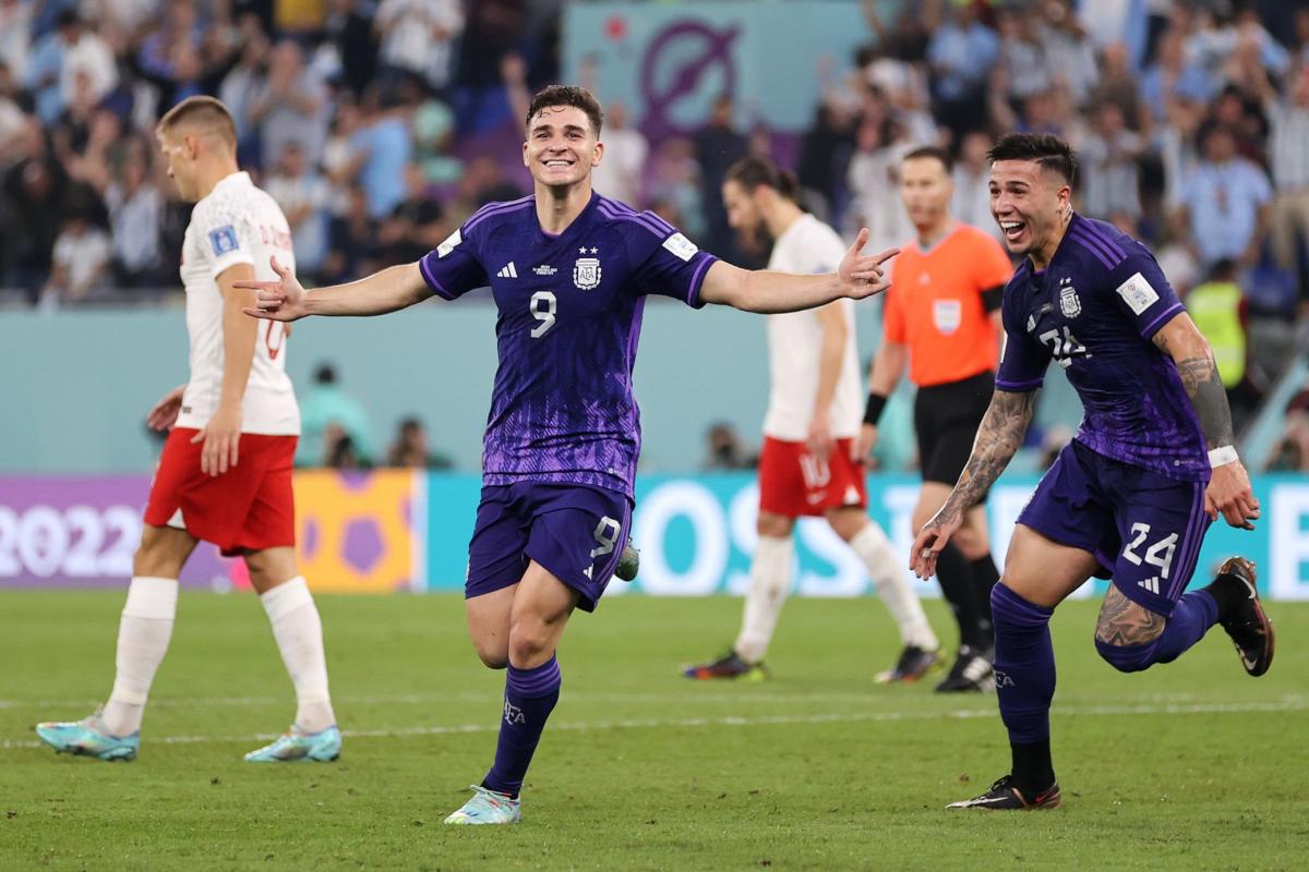 La emoción de Julián Álvarez tras el gol y el pase a octavos