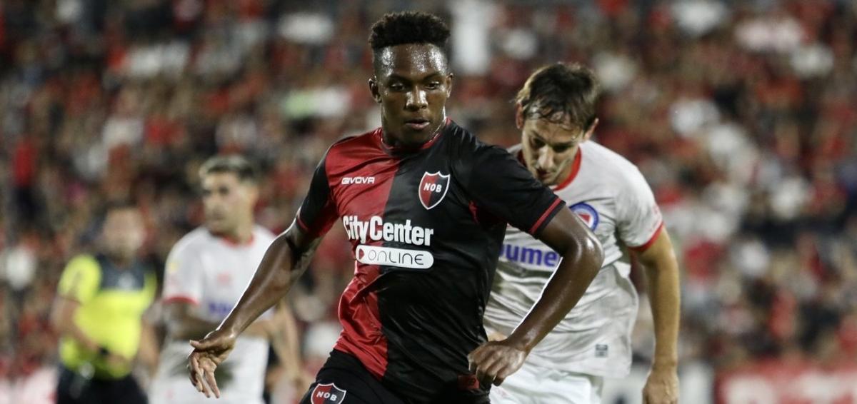 Argentinos, con suplentes, empata sin goles en su visita a Newell's
