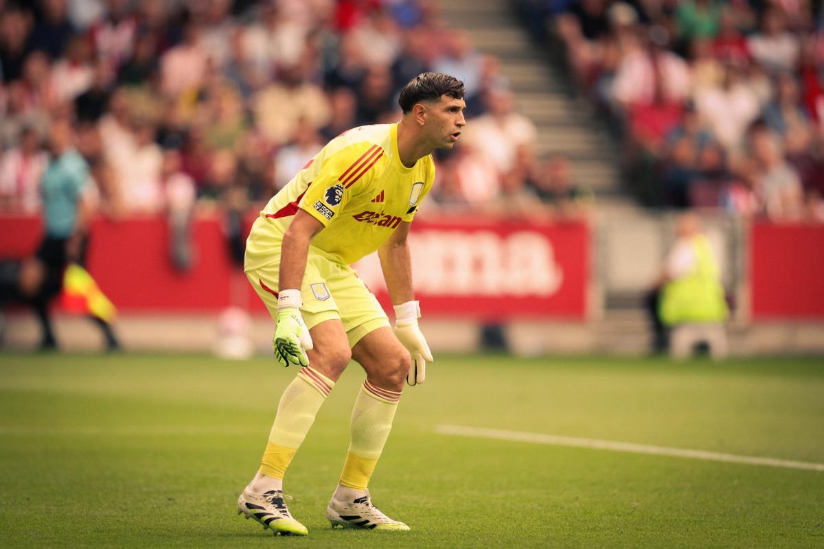 "Dibu" Martínez, más cerca que nunca del Manchester United