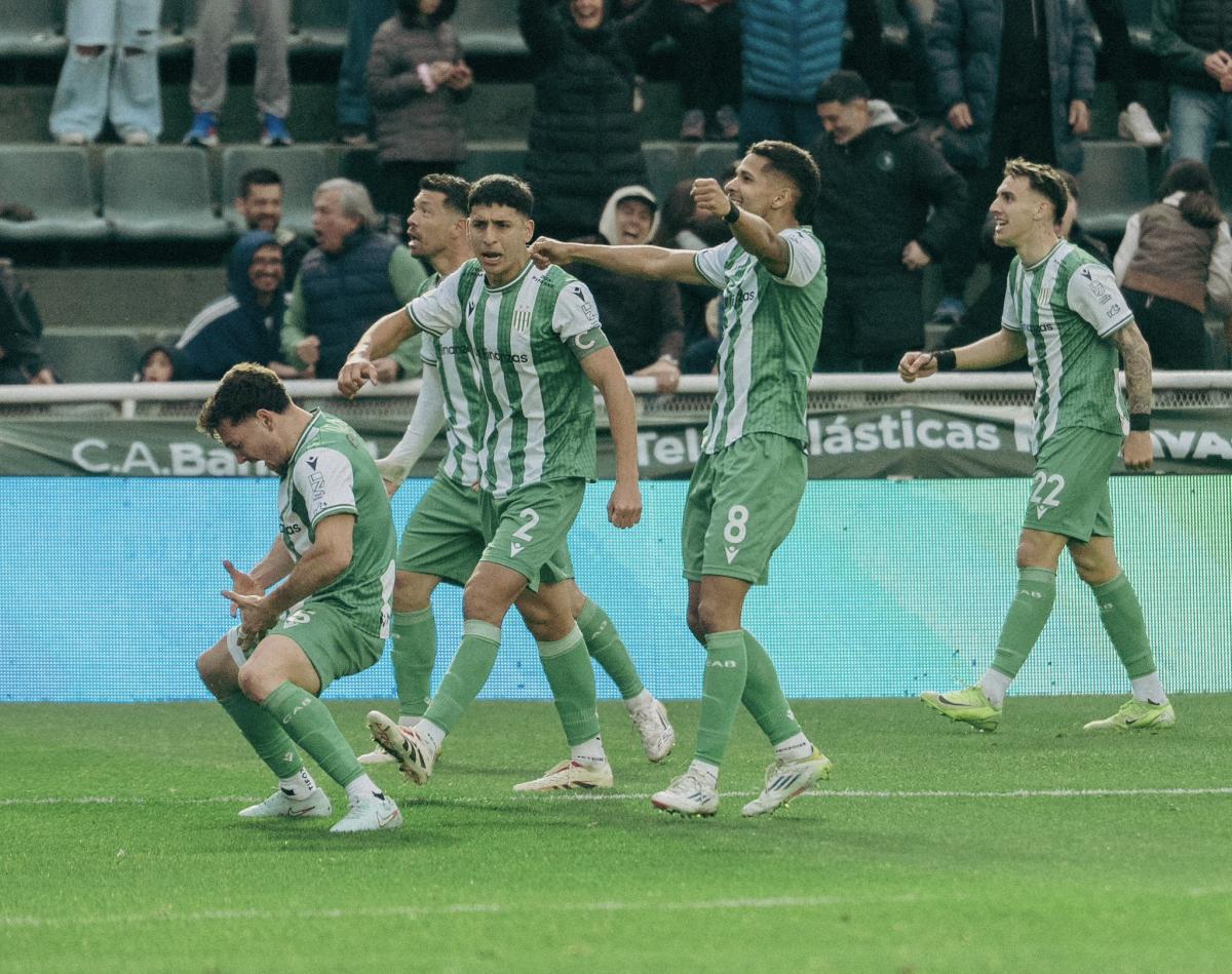 VIDEO | Banfield se lo dio vuelta a Estudiantes y lo bajó del liderato