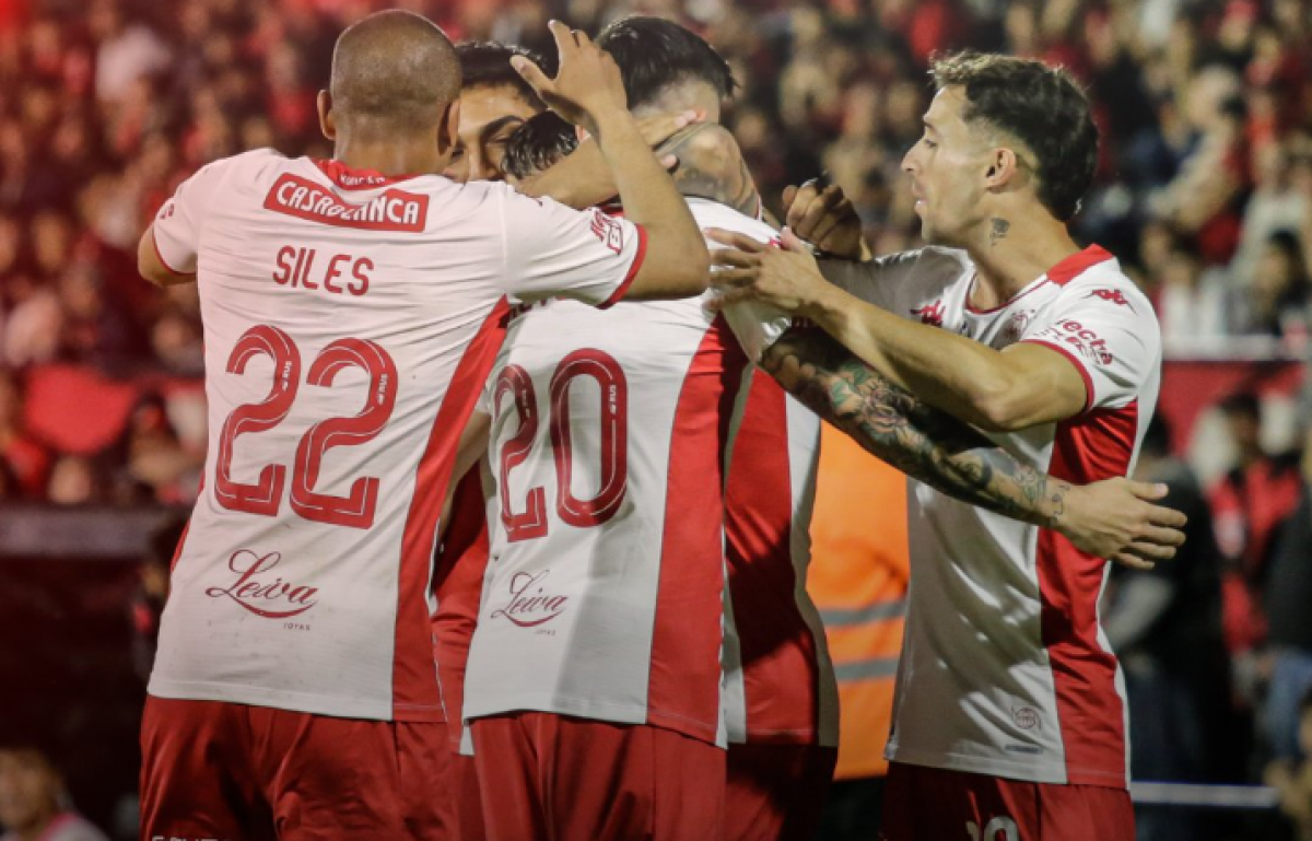 VIDEO | Huracán se destapó a tiempo, goleó a Newells en Rosario y es puntero