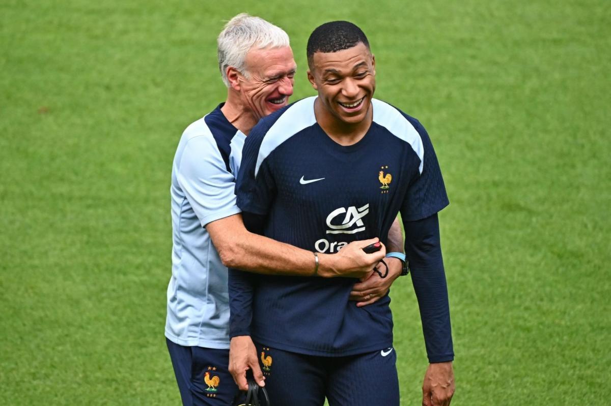 Deschamps bancó a Mbappé tras las críticas por su salida nocturna