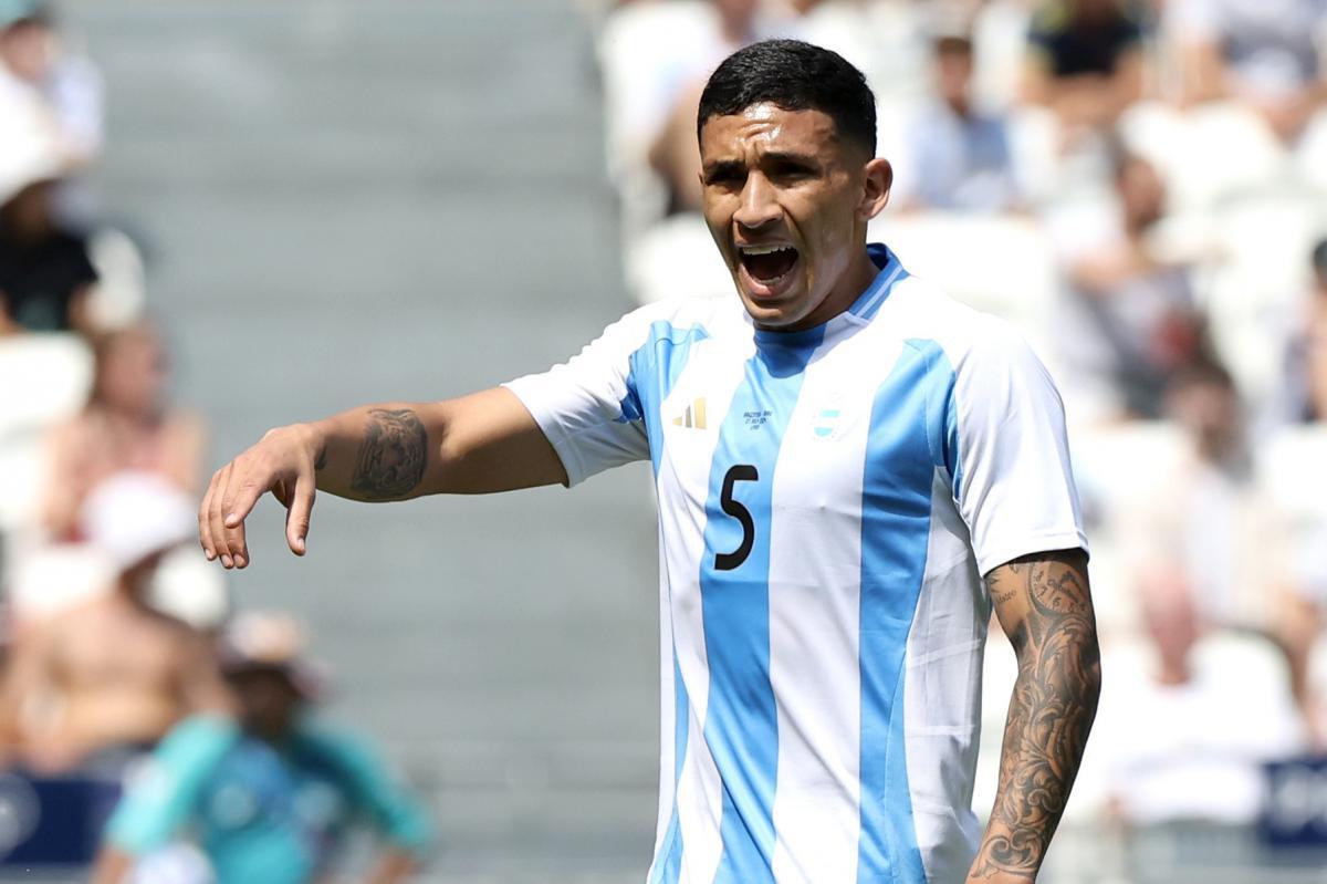 VIDEO | El impactante golazo de Equi Fernández para sentenciar el triunfo argentino