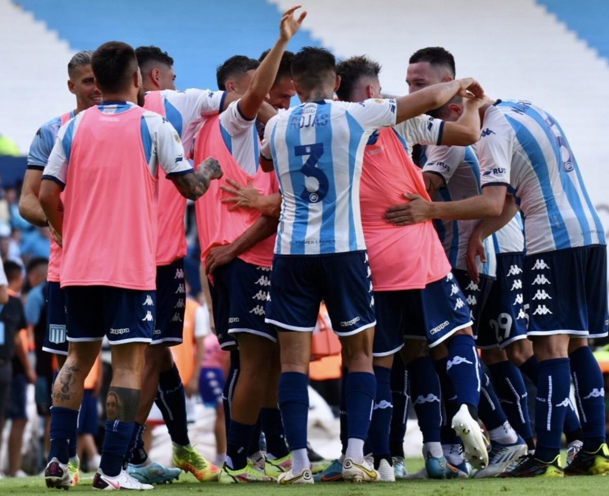 Racing superó a Sarmiento de Junín y se prendió en la lucha por la punta