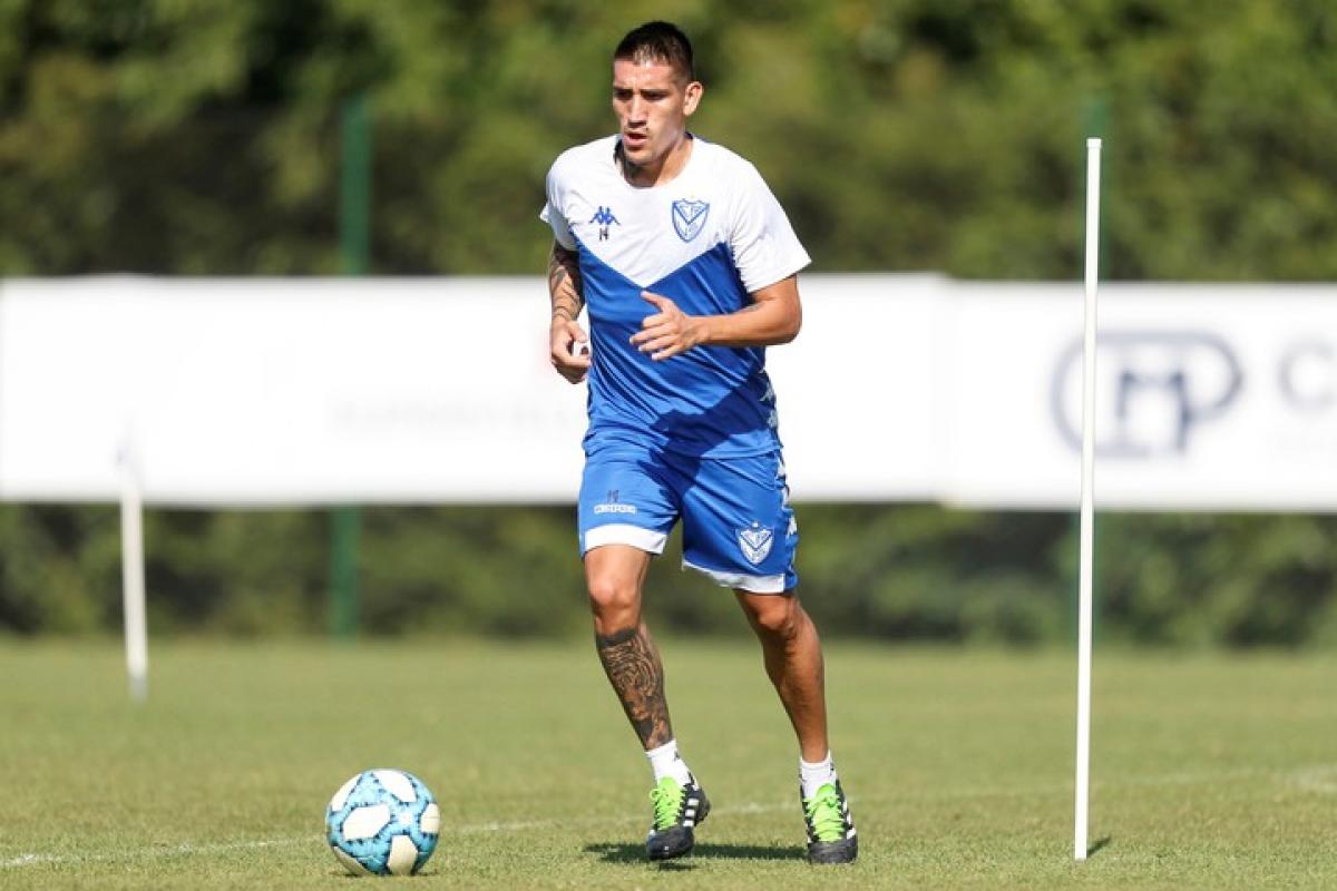 Vélez comienza la pretemporada con una sorpresa: ¡Ricky Centurión!