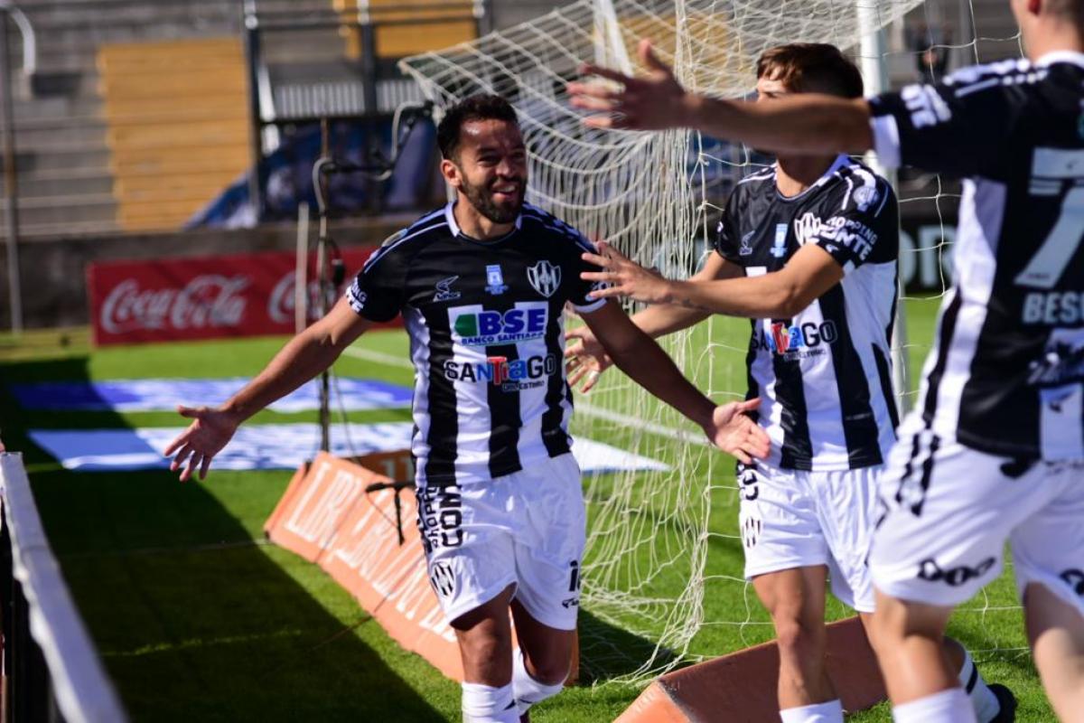 Central Córdoba de Santiago del Estero goleó a Comunicaciones en la Copa Argentina