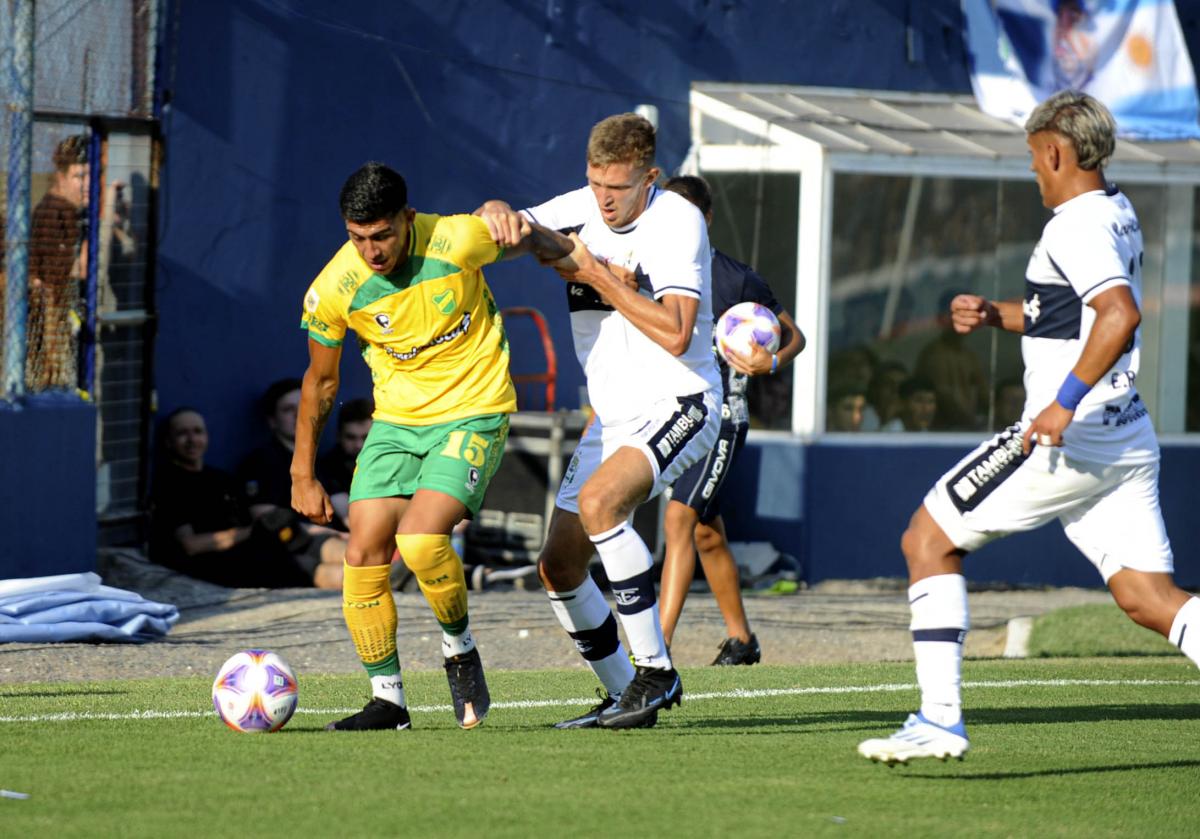 Defensa y Justicia aprovechó su ráfaga de goles para vencer a Gimnasia de La Plata por Liga Profesional 2023