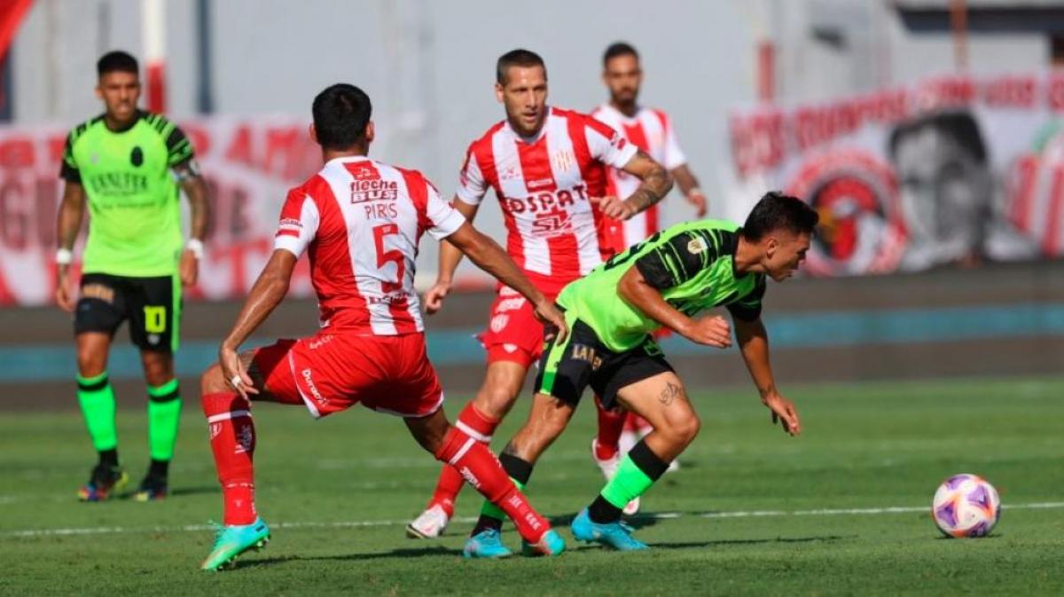 Unión quiso más pero no pudo con Barracas Central