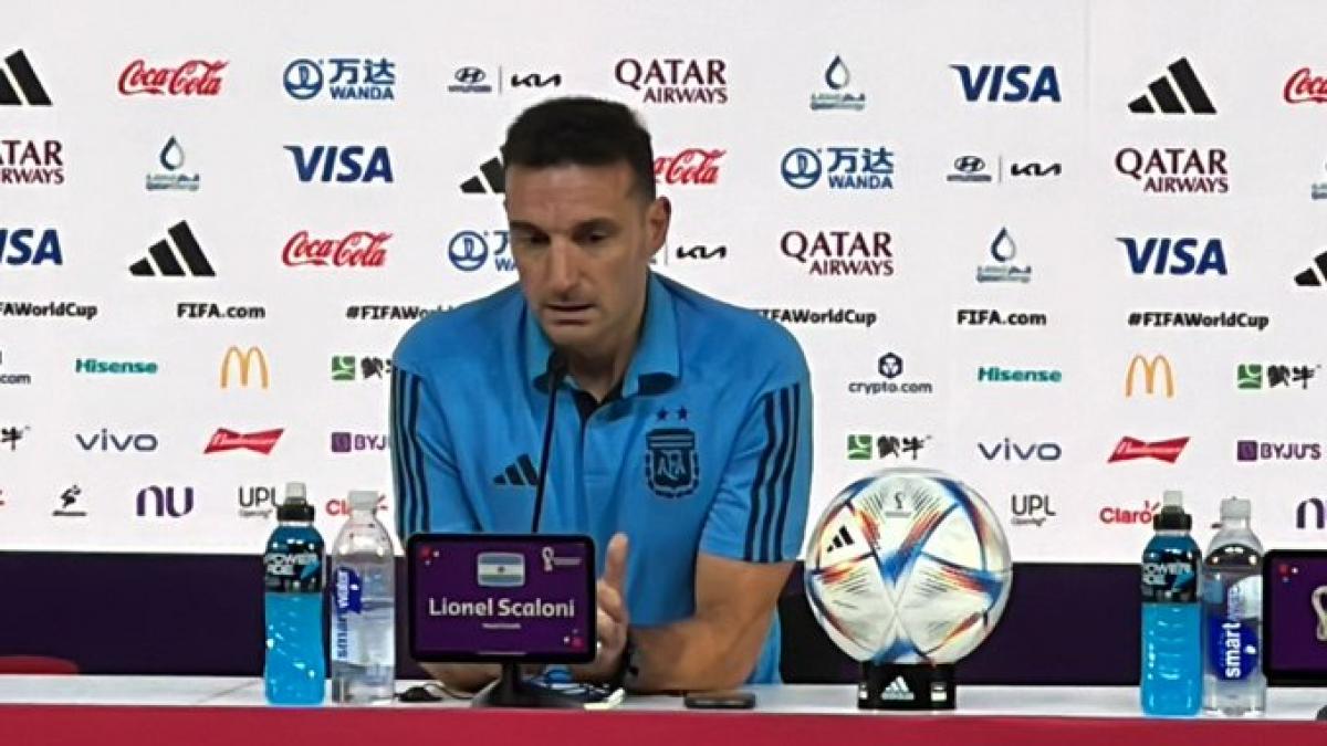 Scaloni: "No me atrevería a decir si De Paul y Di Maria van a estar"