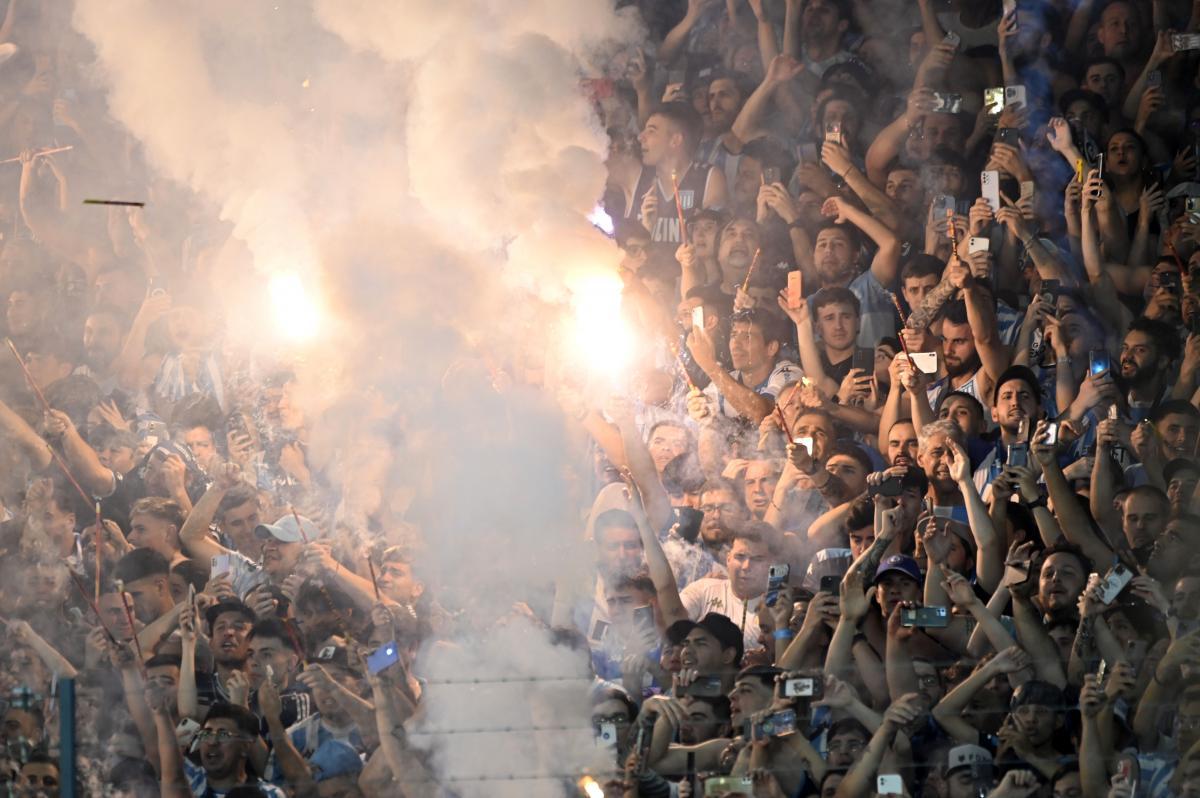 Siguen las buenas para Racing: evitó la clausura total del Cilindro por las bengalas