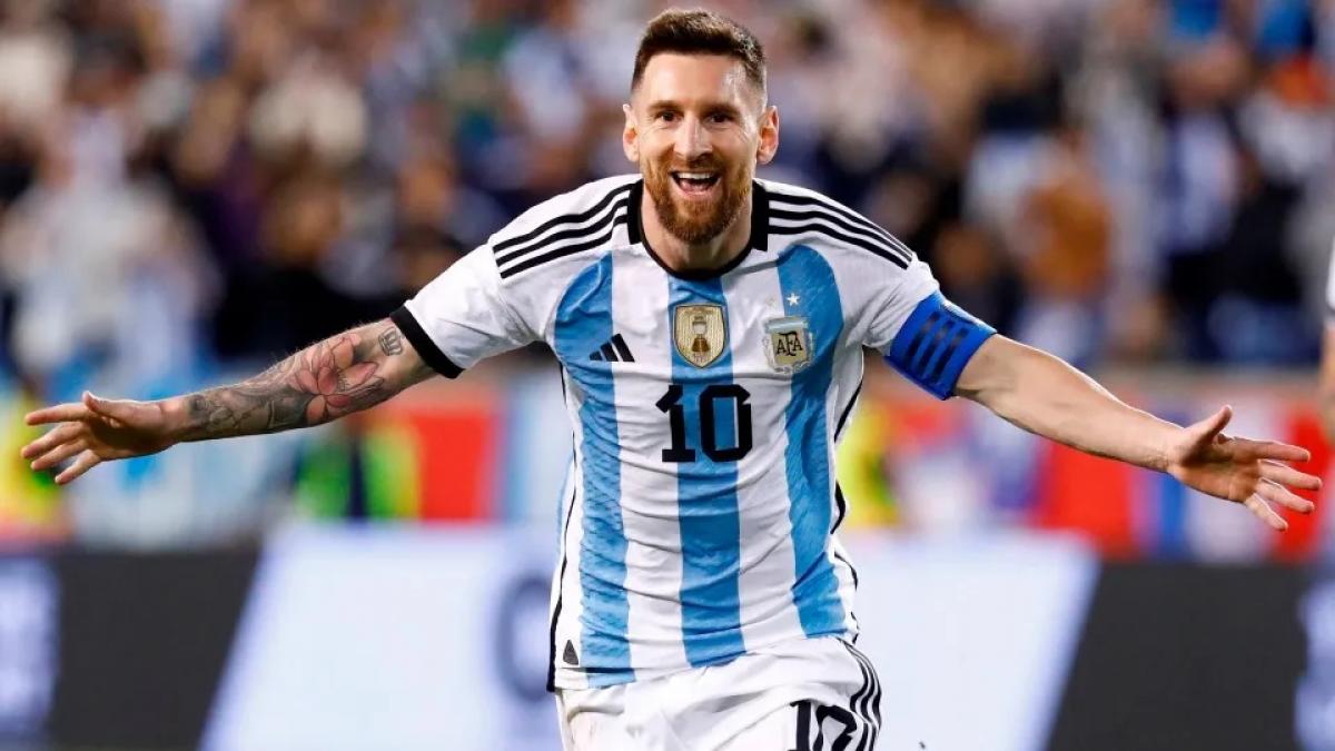 Argentina va con la celeste y blanca ante Australia