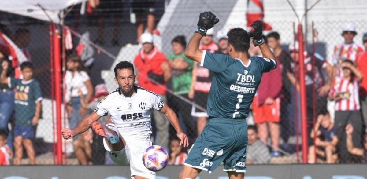 Barracas Central rescató un empate sobre el final ante Central Córdoba