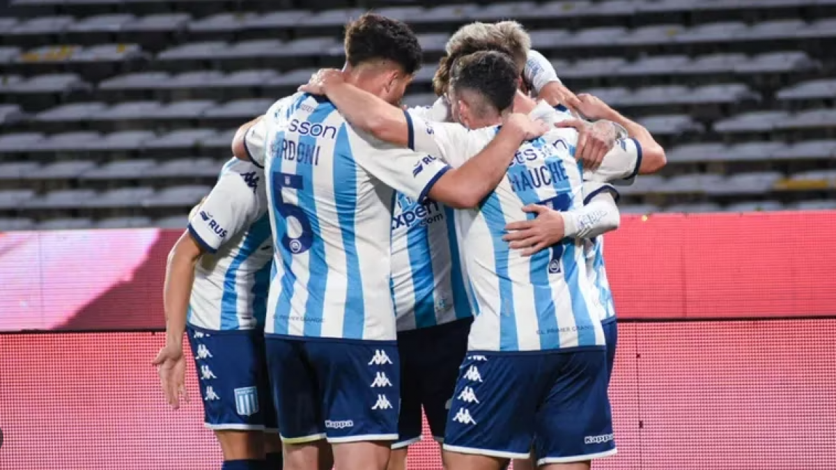 VIDEOS | Racing se metió en octavos con muy poco