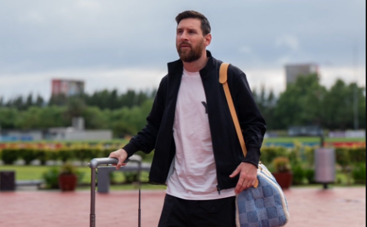 VIDEO | Llegó el mejor del mundo, está Messi en Argentina y todo está bien