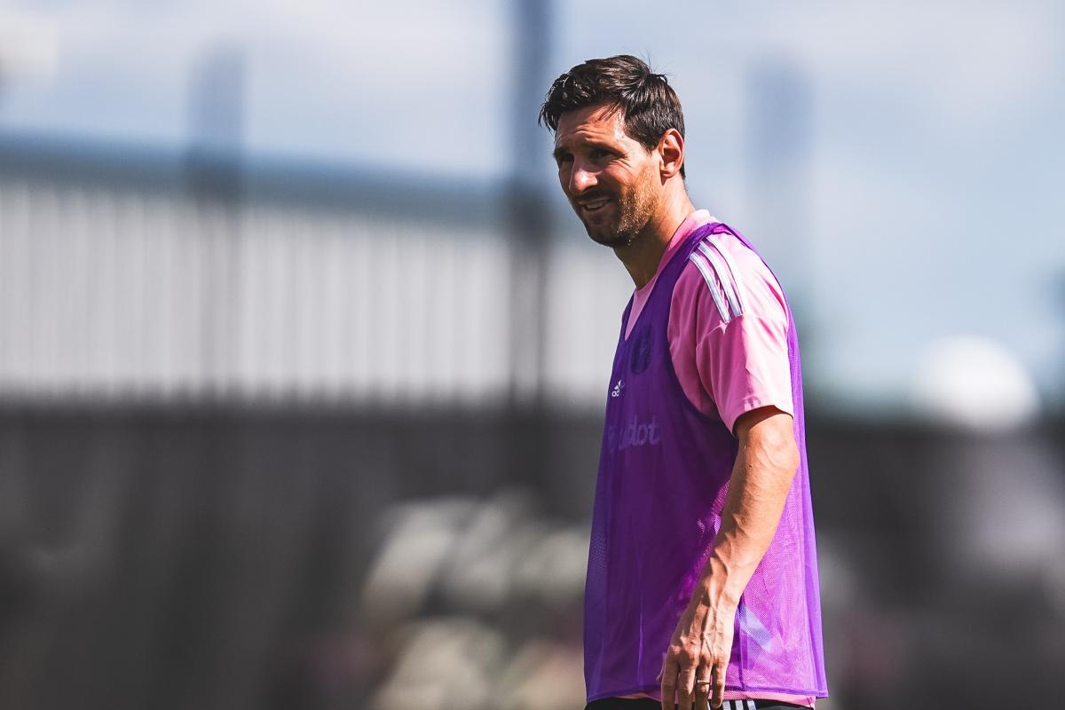 Messi entrenó con sus compañeros y le prenden velas para que llegue a la semi de la Leagues Cup