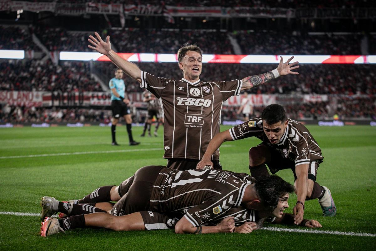 VIDEO | River fue una sombra, Platense se le plantó y lo eliminó en los penales