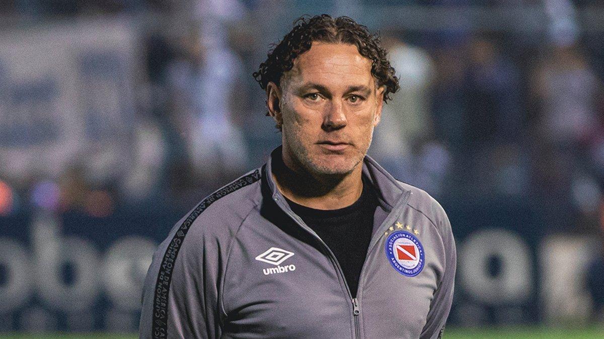 Milito: "Argentinos necesita sumar para ingresar a torneos internacionales"