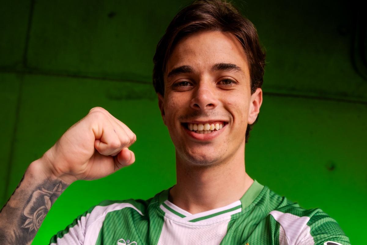 Betis oficializó la llegada de Valentín Gómez
