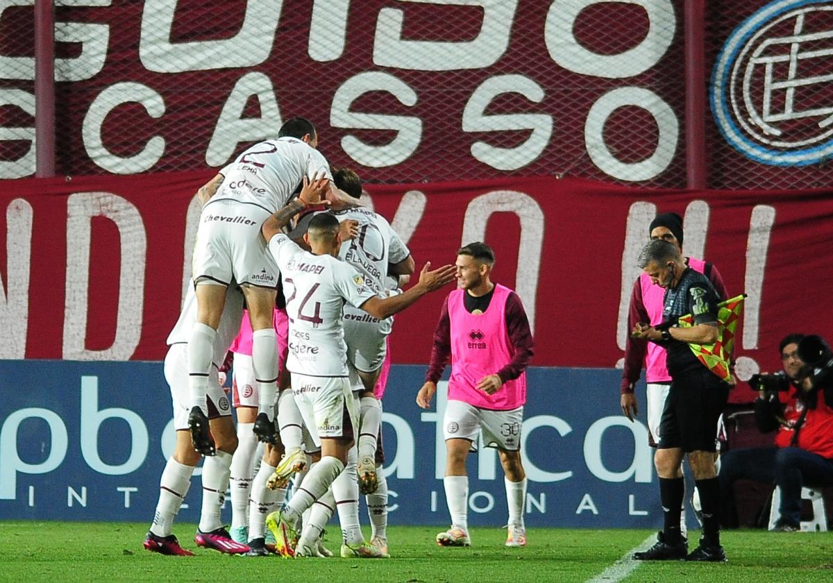 VIDEO | Lanús le sacó el invicto a Belgrano y se afirma en las copas