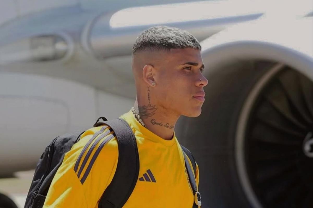Ayrton Costa recibió la visa y se toma el avión para disputar el Mundial de Clubes con Boca