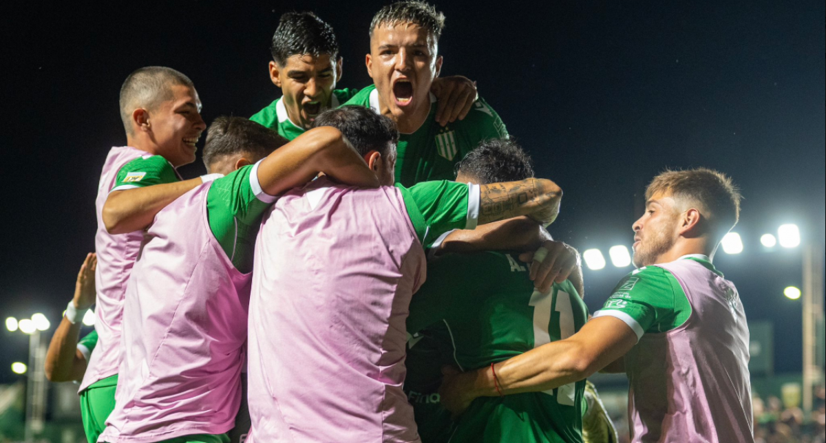 VIDEO | Banfield sacudió a Newells y es el sorpresivo puntero