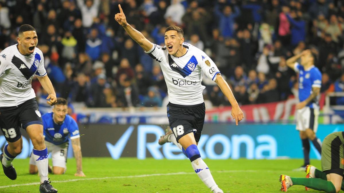 Vélez fue efectivo en el primer tiempo y se llevó un valioso triunfo ante Talleres en Córdoba