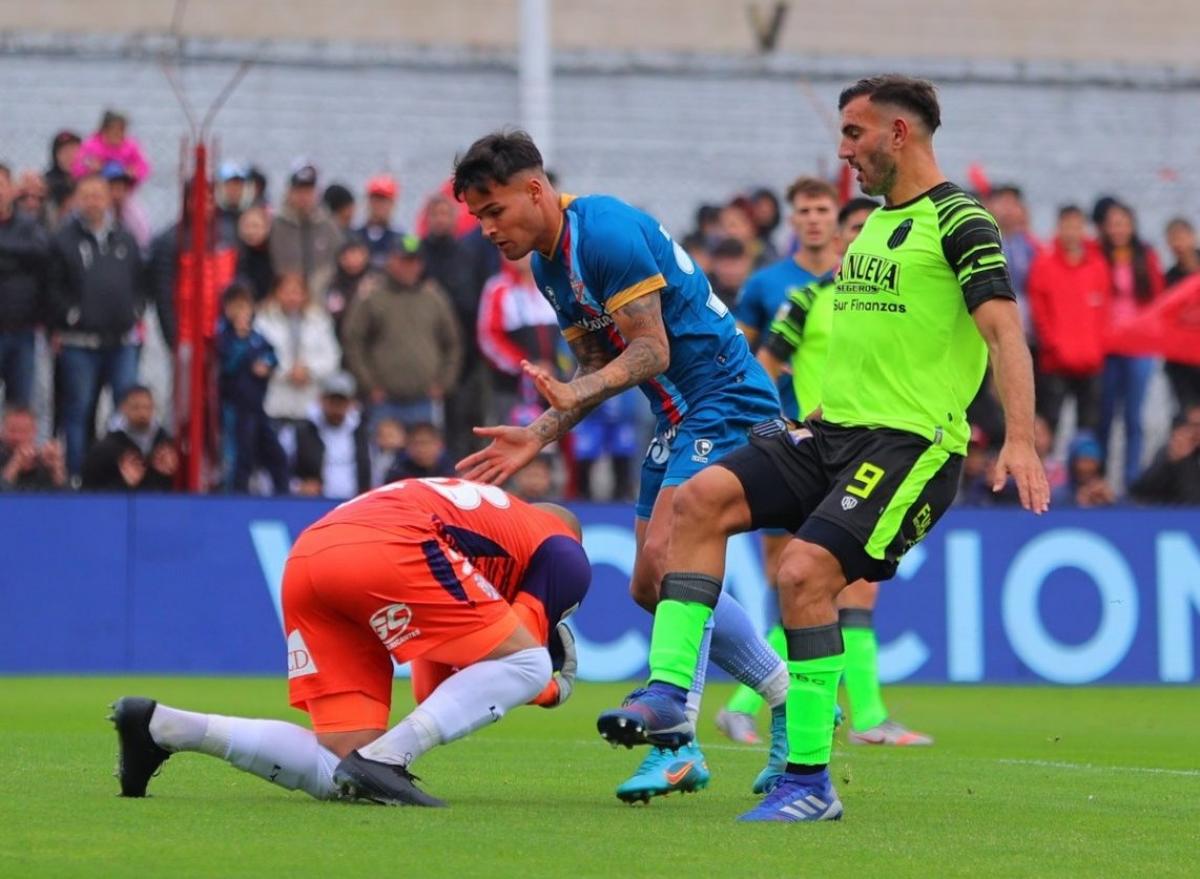 Barracas Central y Arsenal empataron en el estadio Claudio Tapia