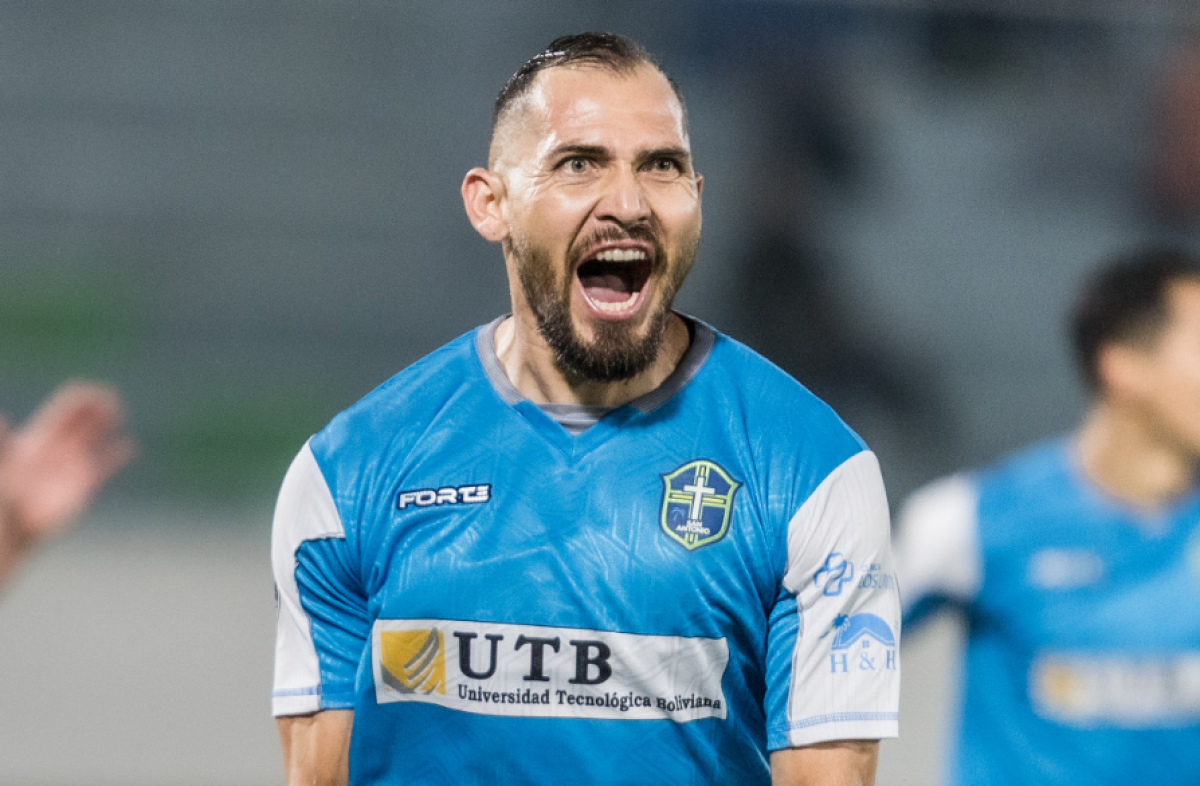VIDEO | Vélez perdió en Bolivia pero sigue primero