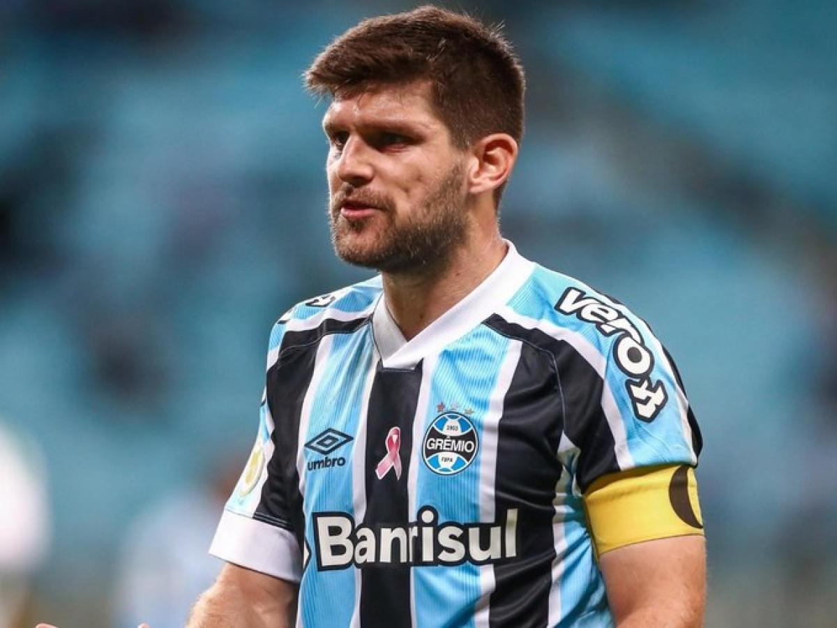 Kannemann no quiere irse del Brasileirao